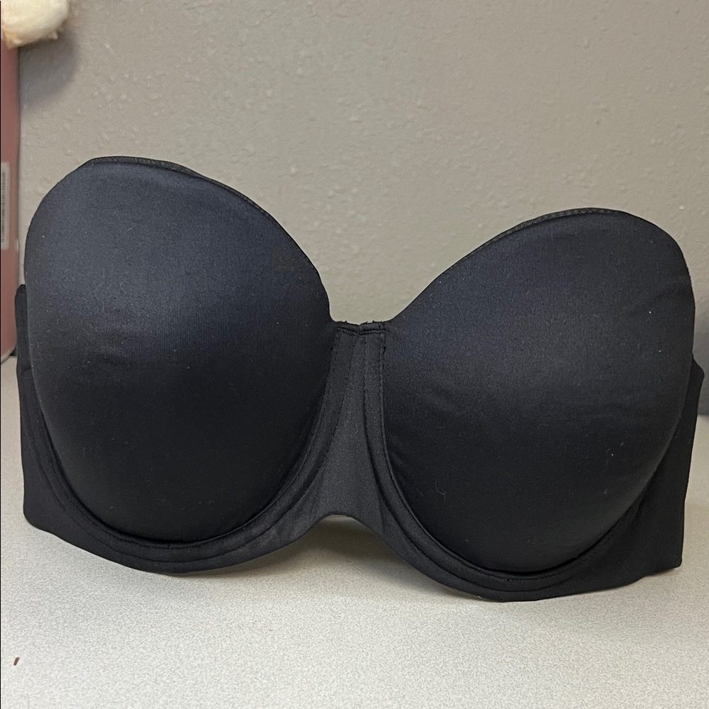 Calvin Klein Elegant Black Bra - Picture 2 of 4